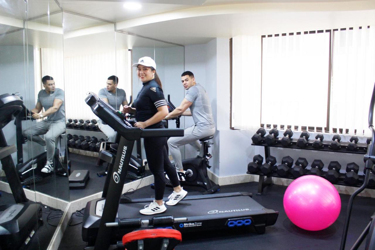 Al Diar Dana Hotel Abu Dhabi Ngoại thất bức ảnh