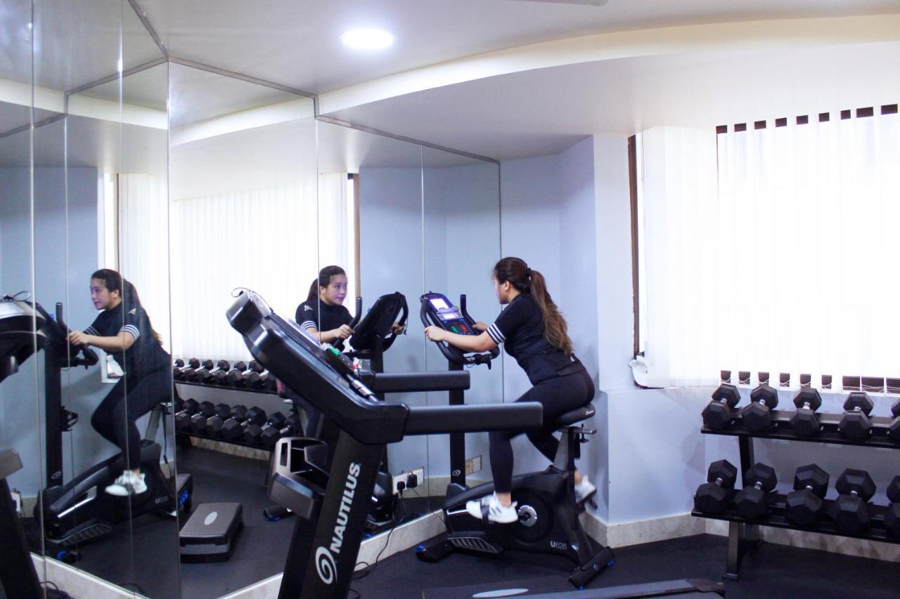 Al Diar Dana Hotel Abu Dhabi Ngoại thất bức ảnh