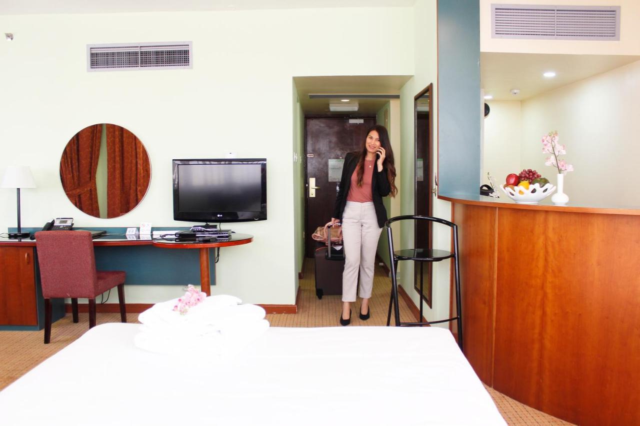 Al Diar Dana Hotel Abu Dhabi Ngoại thất bức ảnh