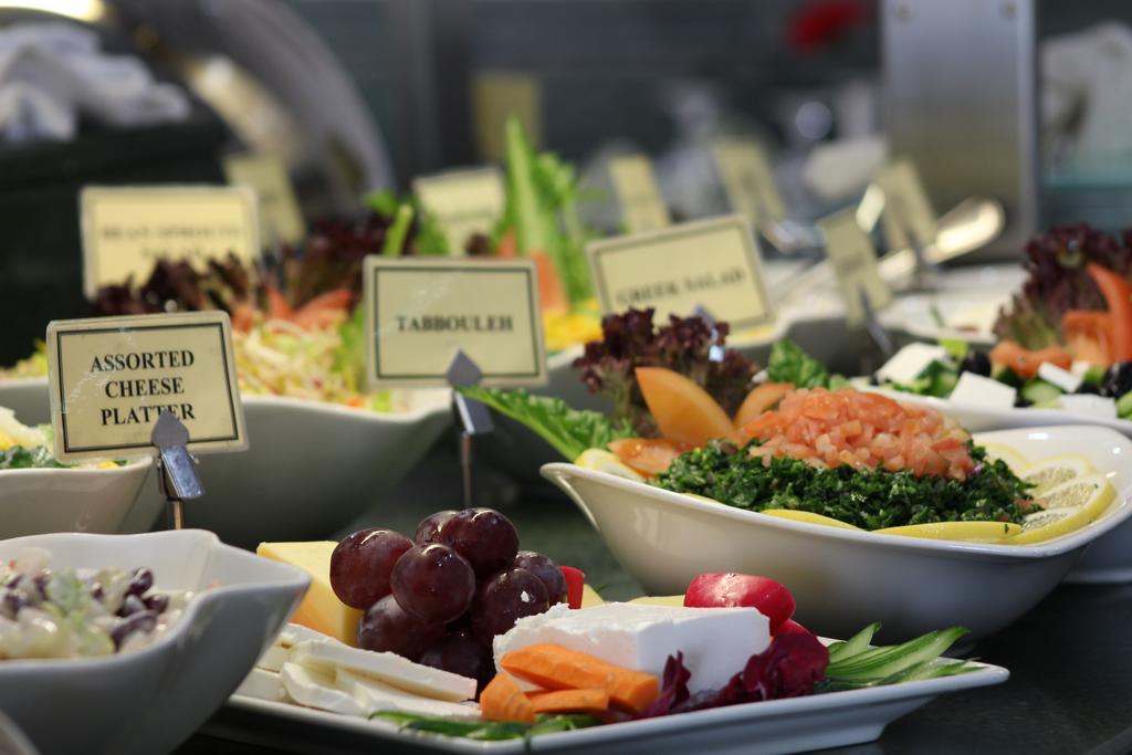 Al Diar Dana Hotel Abu Dhabi Ngoại thất bức ảnh